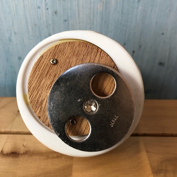 Cute Cupid music box with his little bow & arrow and a ♥️ on his little behind - Picture 7 of 9